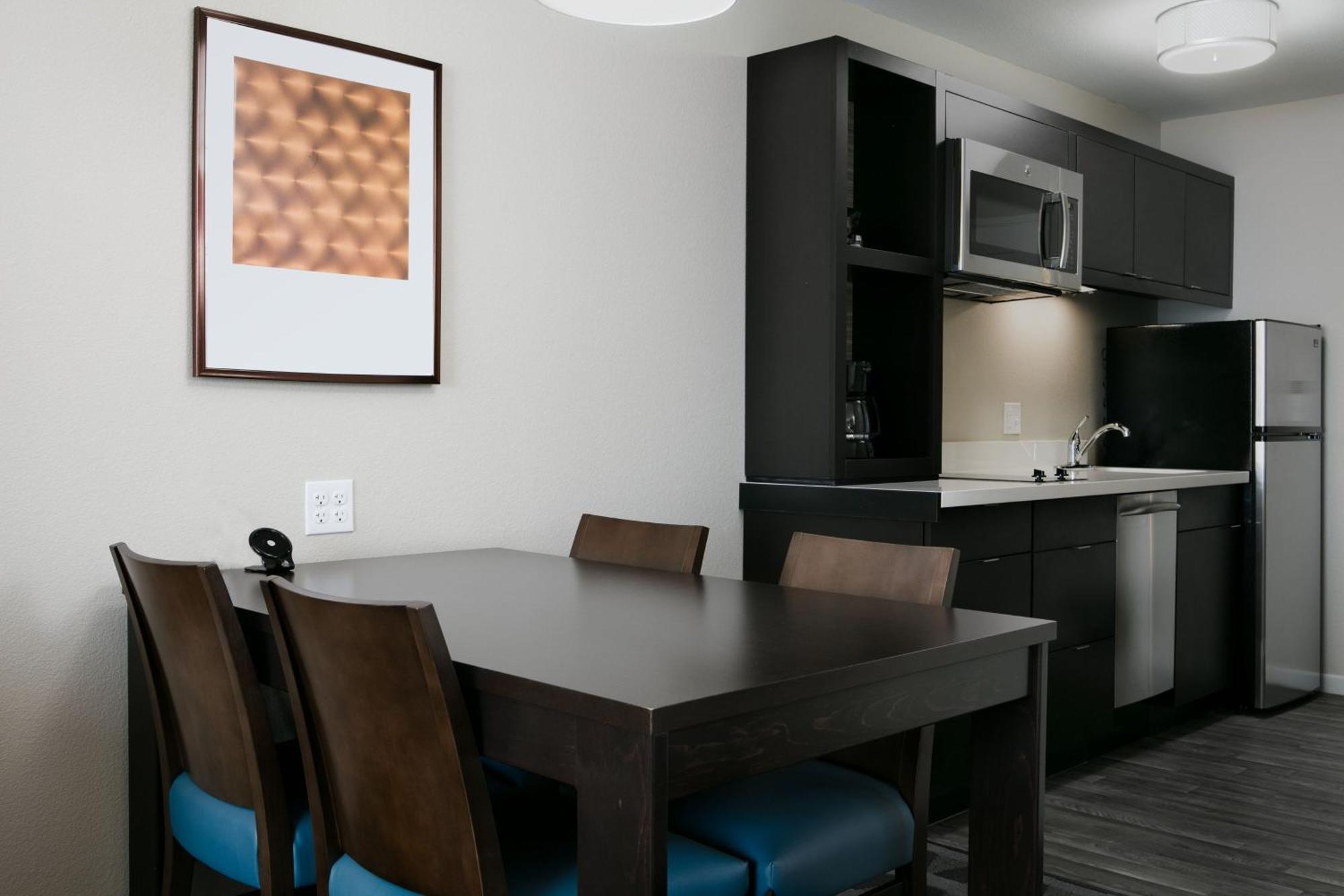 Towneplace Suites By Marriott Kansas City Airport Exteriér fotografie